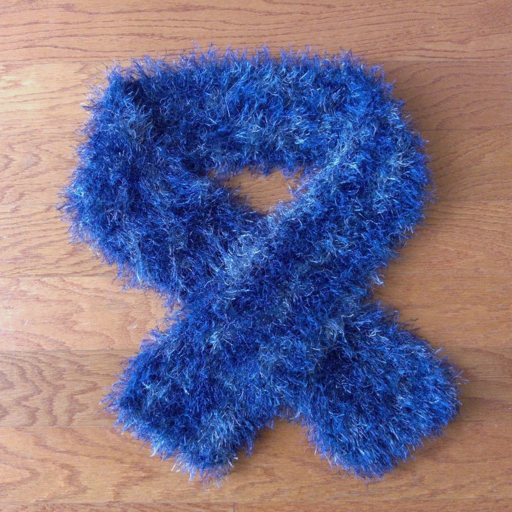 Hand Made Hand Knit Winter Blue Scarf - Picture 4 of 6